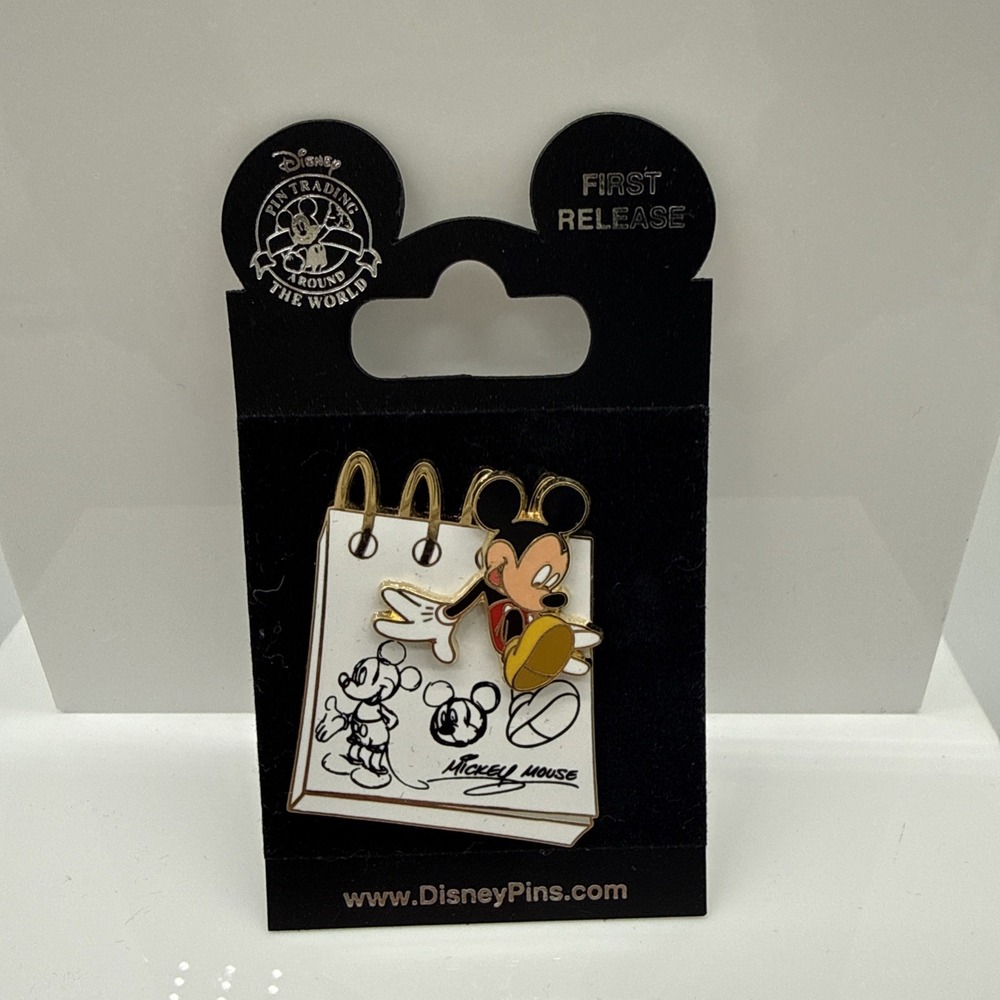 Disney 2008 FIRST RELEASE Mickey Mouse Sketchpad Art Pin Official w/ Card